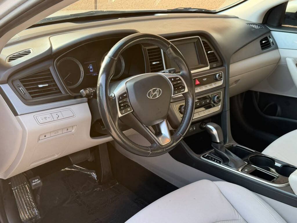Used 2018 Hyundai Sonata SE FWD image 22