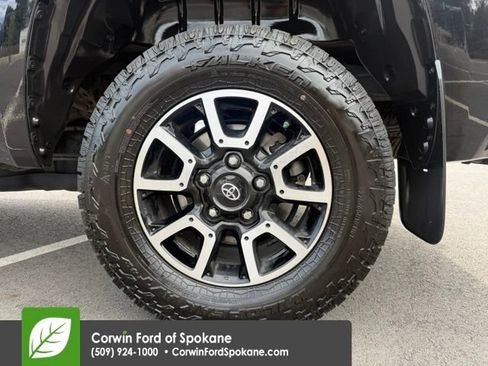 Used 2021 Toyota Tundra SR5 w/ TRD Off-Road Plus Package AWD/4WD image 9