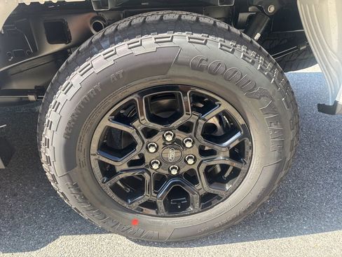 New 2025 Ford F150 XLT w/ Equipment Group 301A Standard image 11