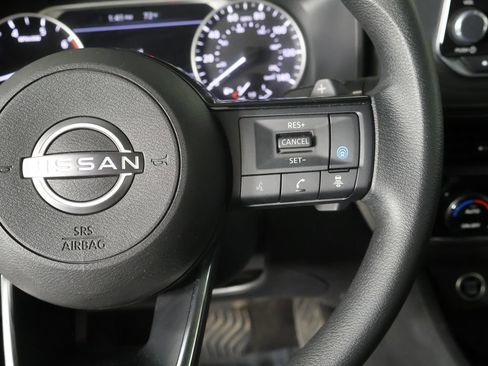 Used 2023 Nissan Rogue SV AWD/4WD image 37