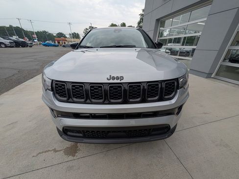 New 2025 Jeep Compass Limited w/ Sun & Sound Group image 9