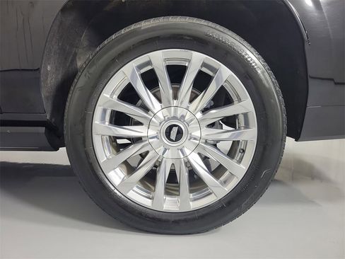 Certified 2023 Cadillac Escalade ESV Premium Luxury w/ Performance Package image 10