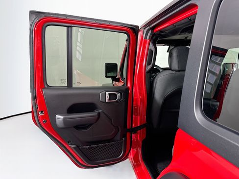 Used 2025 Jeep Wrangler Unlimited Sport AWD/4WD image 24