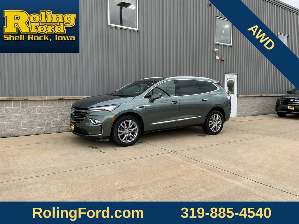 Used 2023 Buick Enclave Premium AWD/4WD image 1