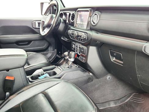 Used 2021 Jeep Wrangler Unlimited Sahara AWD/4WD image 33