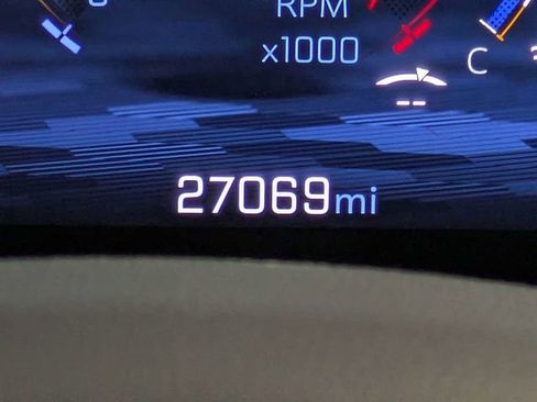 Used 2025 Chevrolet Equinox LT FWD image 31