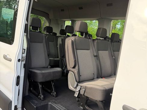 Used 2022 Ford Transit 350 XLT RWD image 12