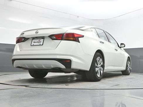 Used 2021 Nissan Altima 2.5 S FWD image 40