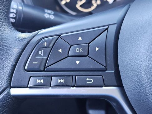 Used 2022 Nissan Altima 2.5 SV AWD/4WD image 14