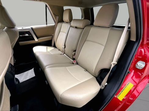 Used 2022 Toyota 4Runner SR5 Premium AWD/4WD image 19