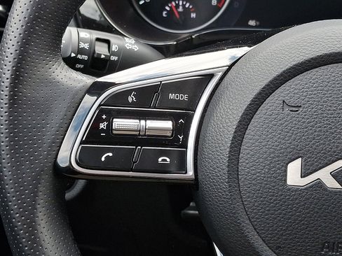 Used 2022 Kia Seltos SX image 19