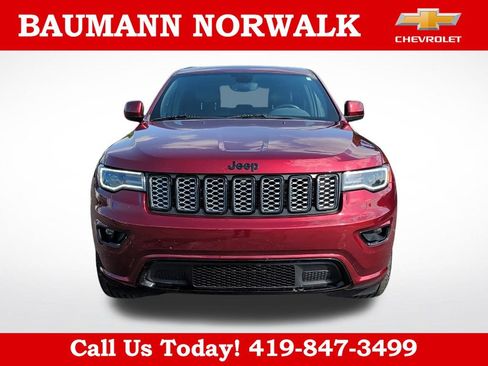 Used 2020 Jeep Grand Cherokee Altitude AWD/4WD image 8