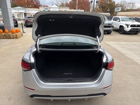 Used 2022 Nissan Sentra SV image 28