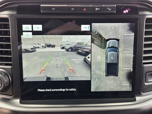 Certified 2023 Ford F150 Platinum w/ Equipment Group 701A High AWD/4WD image 17