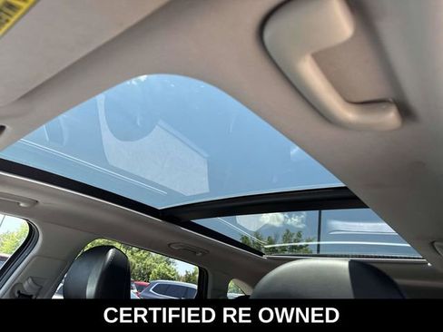 Used 2023 Kia Sorento EX w/ Panoramic Sunroof Package FWD image 16