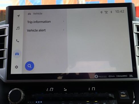 Used 2024 Toyota Tundra Limited AWD/4WD image 35