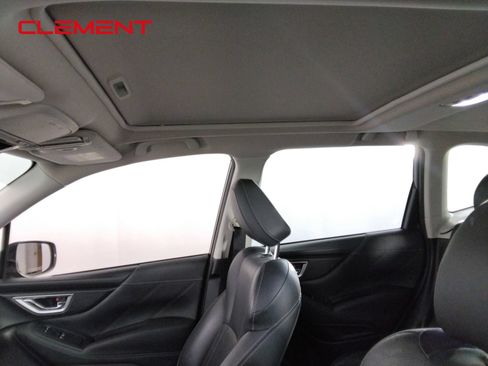 Used 2022 Subaru Forester Touring AWD/4WD image 23