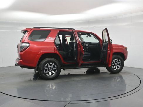 Used 2024 Toyota 4Runner TRD Off-Road image 4