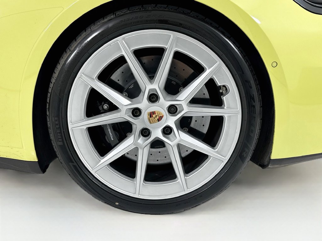 Certified 2025 Porsche 911 Carrera 4 GTS AWD/4WD image 31