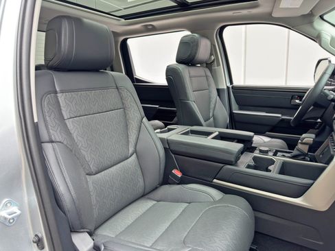 Used 2022 Toyota Tundra Limited AWD/4WD image 40