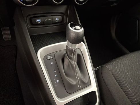 New 2026 Hyundai Venue SE FWD image 12