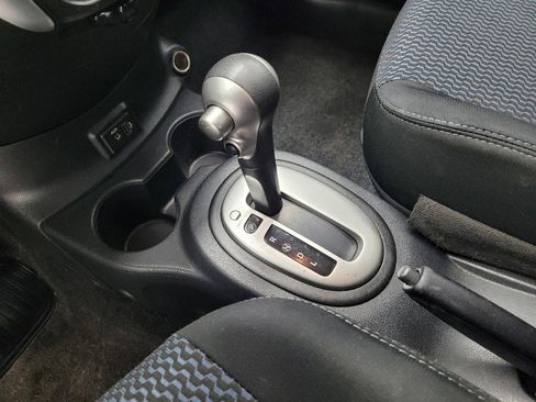 Used 2018 Nissan Versa Note SV FWD image 26