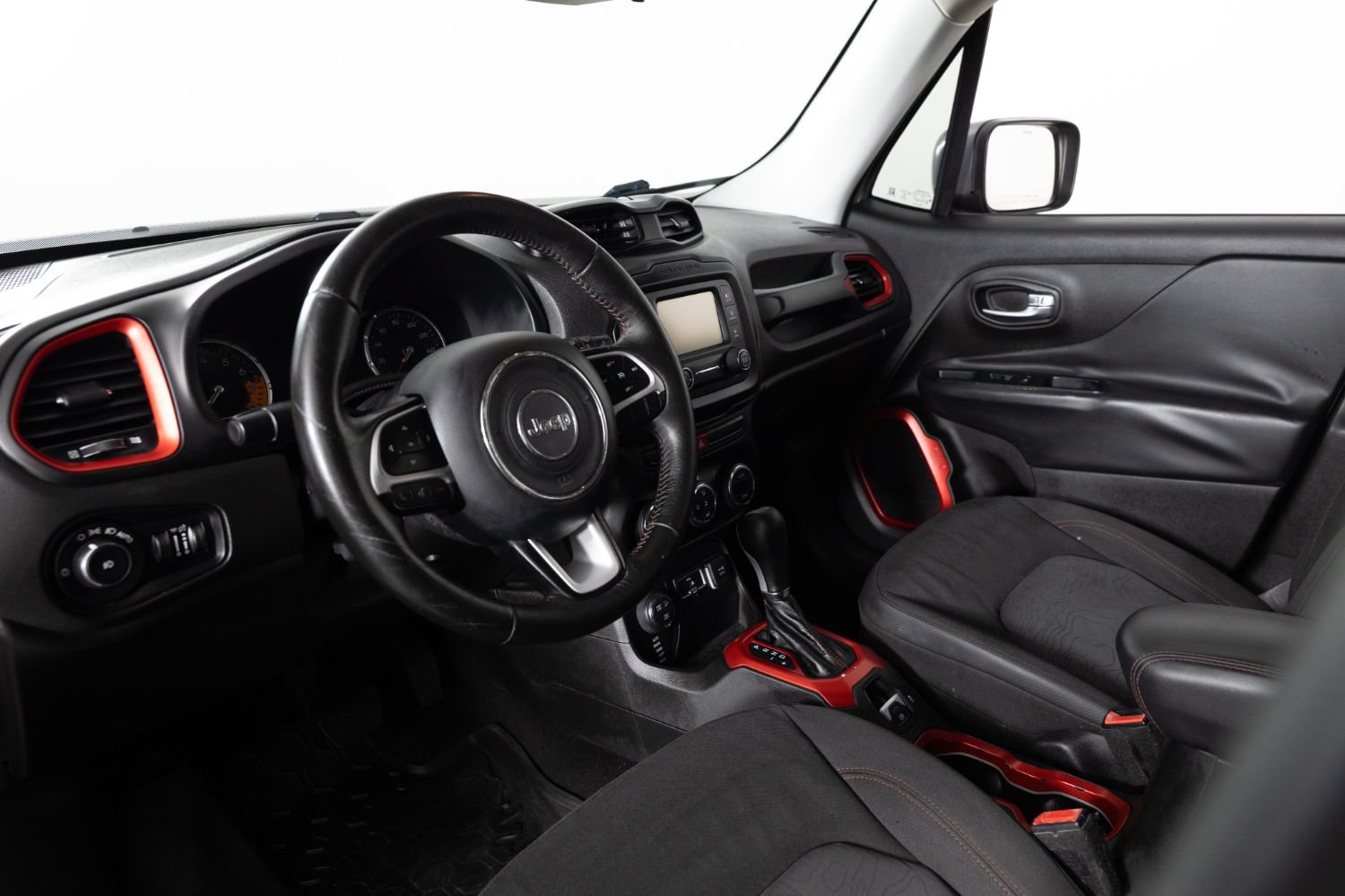 Used 2015 Jeep Renegade Trailhawk w/ Popular Equipment Group AWD/4WD image 11