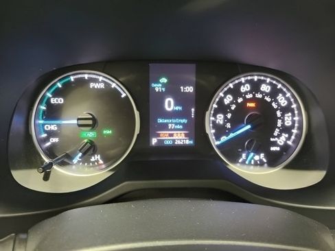 Used 2022 Toyota RAV4 XLE Premium AWD/4WD image 29