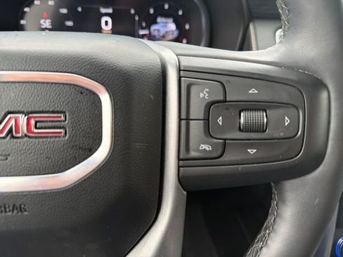 Used 2024 GMC Yukon XL SLT w/ SLT Luxury Package RWD image 11