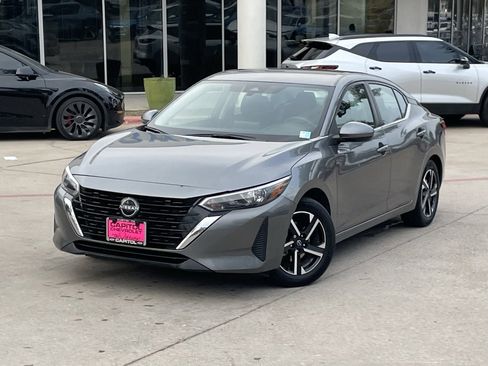 Used 2024 Nissan Sentra SV image 9