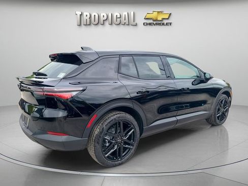 New 2026 Chevrolet Equinox EV LT w/ LPO, Blackout Package image 5