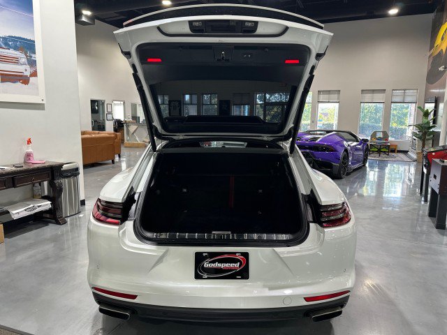 Used 2018 Porsche Panamera 4 AWD/4WD image 37