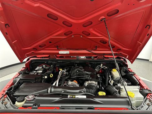 Used 2015 Jeep Wrangler Unlimited Sport w/ Connectivity Group image 24