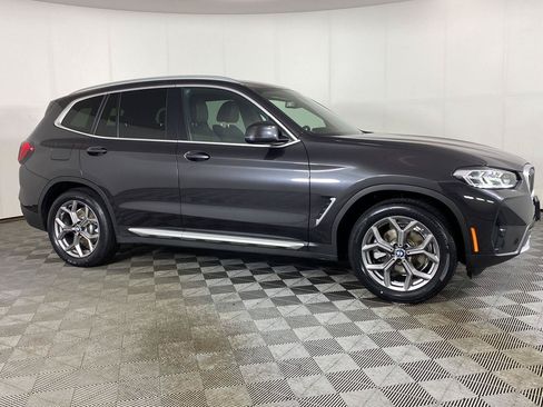 Used 2024 BMW X3 xDrive30i AWD/4WD image 3