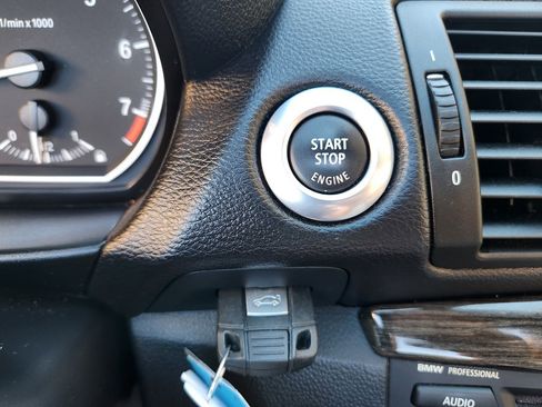 Used 2013 BMW 128i Convertible image 35