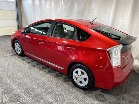 Used 2011 Toyota Prius Three image 3