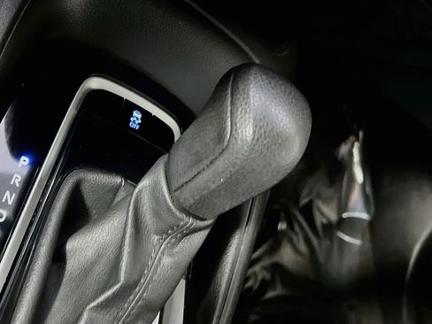 Used 2021 Toyota Corolla LE FWD image 23