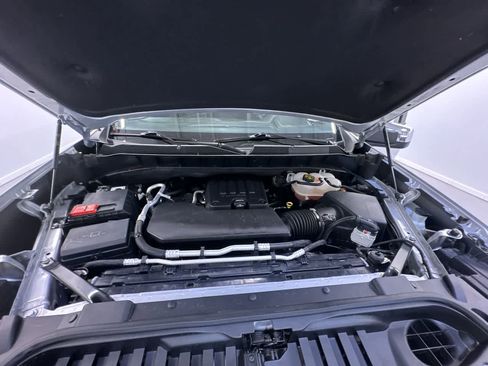 Used 2022 Chevrolet Silverado 1500 LT image 11