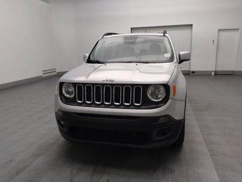 Used 2016 Jeep Renegade Latitude image 15