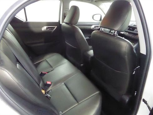 Used 2012 Lexus CT 200h Premium image 27