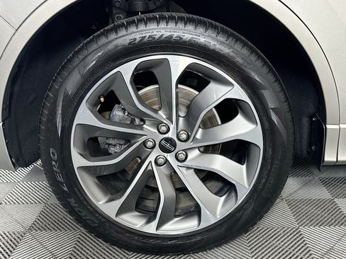 Used 2023 Lincoln Aviator Grand Touring w/ Equipment Group 301A AWD/4WD image 31