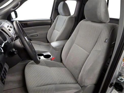 Used 2010 Toyota Tacoma 4x4 Access Cab V6 image 6