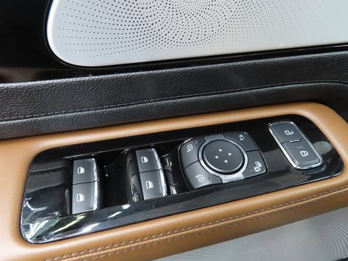 Used 2023 Lincoln Aviator Reserve w/ Equipment Group 201A image 58