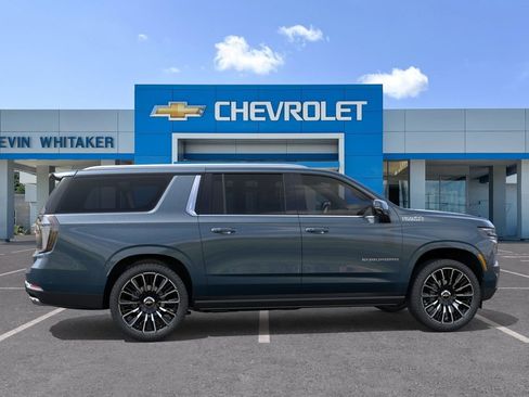 New 2026 Chevrolet Suburban High Country AWD/4WD image 5