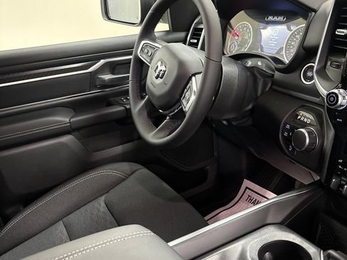 New 2026 RAM 1500 4x4 Crew Cab image 16