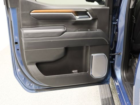 Used 2025 GMC Sierra 1500 Denali w/ Denali Reserve Package image 32