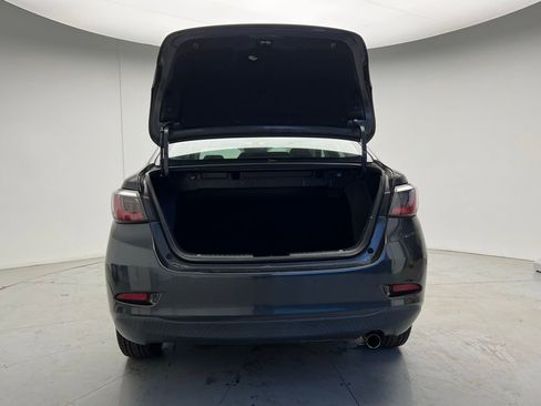 Used 2017 Toyota Yaris iA image 5