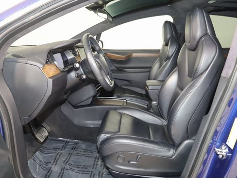 Used 2019 Tesla Model X 75D image 14