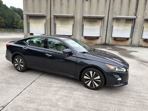 Used 2019 Nissan Altima 2.5 SV AWD/4WD image 13