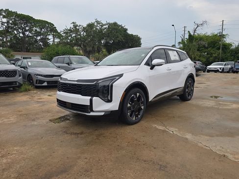 New 2026 Kia Sportage SX FWD image 4